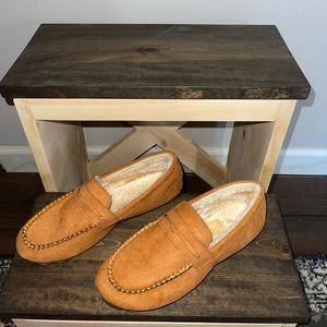 Brown moccasins / loafers